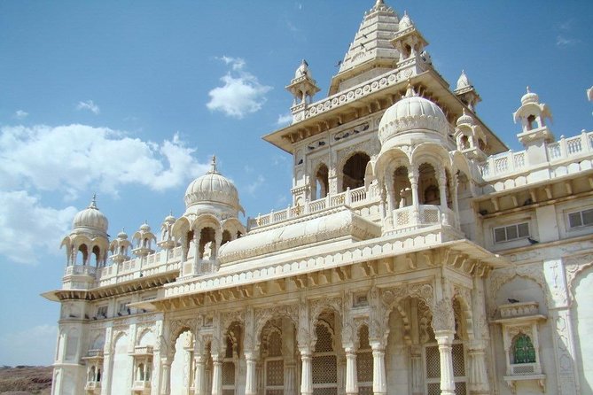 3 Days Guided Jodhpur & Udaipur Tour From Jaipur With Hotels - Udaipur Day: City Palace, Jagdish Temple, Saheliyon ki Bari, and Lake Pichola