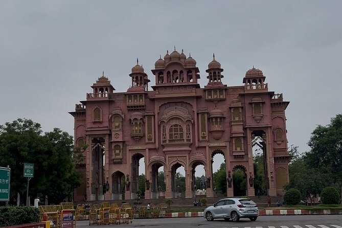 7 Days Private Luxury Heritage Rajasthan Tour from Jaipur - Day 5 Jodhpur: a smoother transfer and an easy market introduction