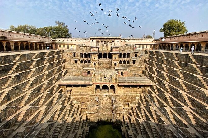 Abhaneri Chand Baori Stepwell Day Trip from Jaipur - Chand Baori: how to use your two hours well
