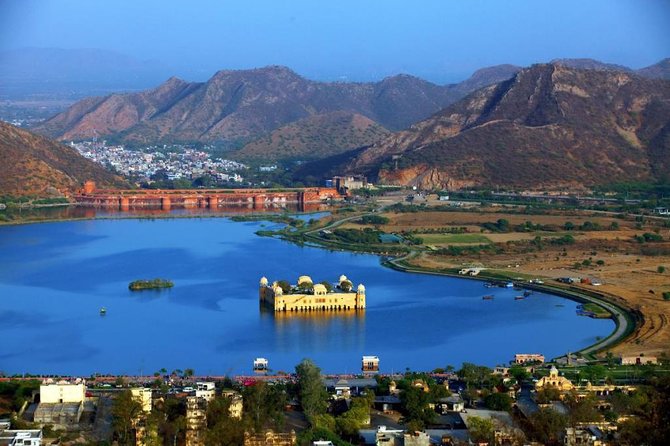All Inclusive Private Jaipur City Tour with 5-star Lunch & Guide - Entering Jaipur on your schedule: pickup, vehicle, and a real guide