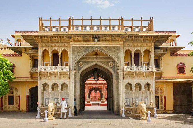 All Inclusive Private Jaipur City Tour with 5-star Lunch & Guide - Shopping time in Jaipur bazaars: useful, optional, and you control the pace
