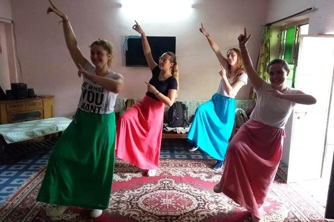 Bollywood Dance Class in Jaipur – Includes Hotel Transfers - Stop One and the Real Flow: How Your Session Starts