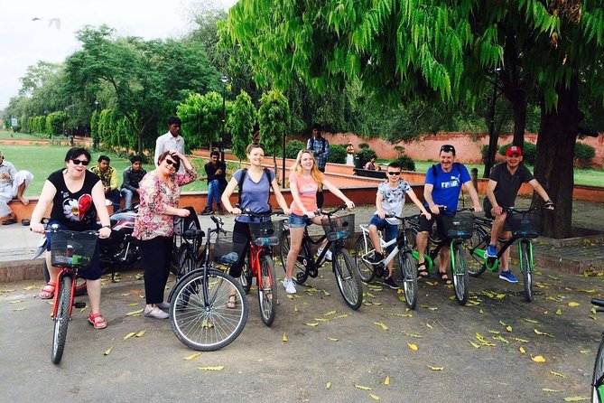 Cyclin'Jaipur - Explore the city on a cycle! - Meeting at Hotel Bissau Palace near Chandpole Gate