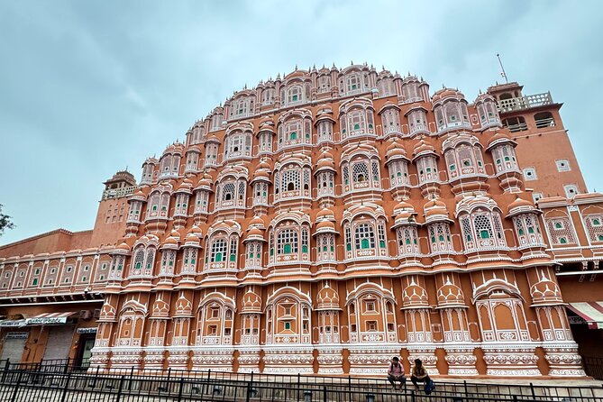 Explore Full Day Jaipur Guided Tour by Car with Guide - Key things that make this Jaipur day tour work