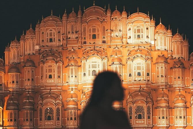 Explore Jaipur at Night with Patrika Gate - Jal Mahal After Dark: A Quick Lake-Lit Moment (15 Minutes)