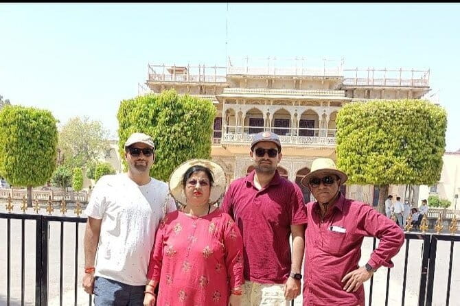 Explore Jaipur at Night with Patrika Gate - Block Printing at a Factory: The One Hands-On Stop (30 Minutes)