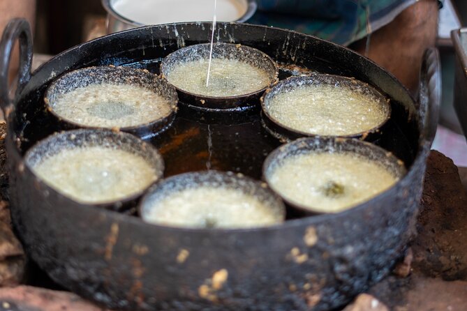 Food Walking Tour in Jaipur - Entering Jaipur through Golcha Cinema and a 300-Year-Old Temple