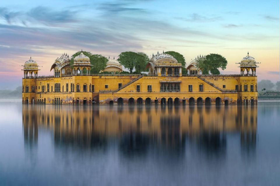 From Delhi: Private Jaipur & Amber Fort Guided Tour by Car - City Palace: Royal Residence, Multiple Styles, and Shopping Time