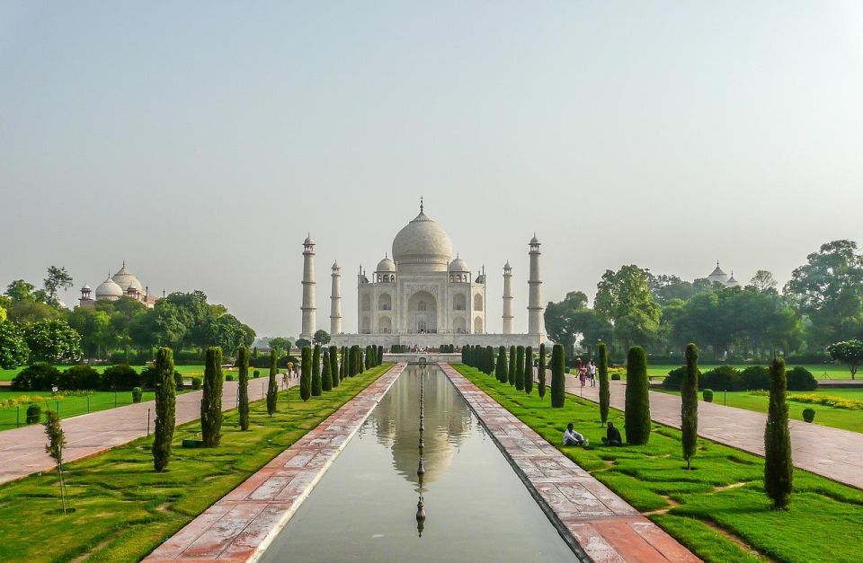 From Jaipur: Private Taj Mahal Sunrise & Agra Fort Tour - Sunrise Taj Mahal: why the 2:00 AM pickup is the whole point