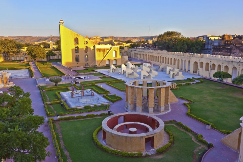 From New Delhi: Jaipur Tour by Fast Train or by Private Car - Price and value: what $27 per person really buys