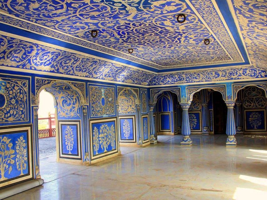 From New Delhi: Jaipur Tour by Fast Train or by Private Car - City Palace: courtyards, museums, and Chandra Mahal