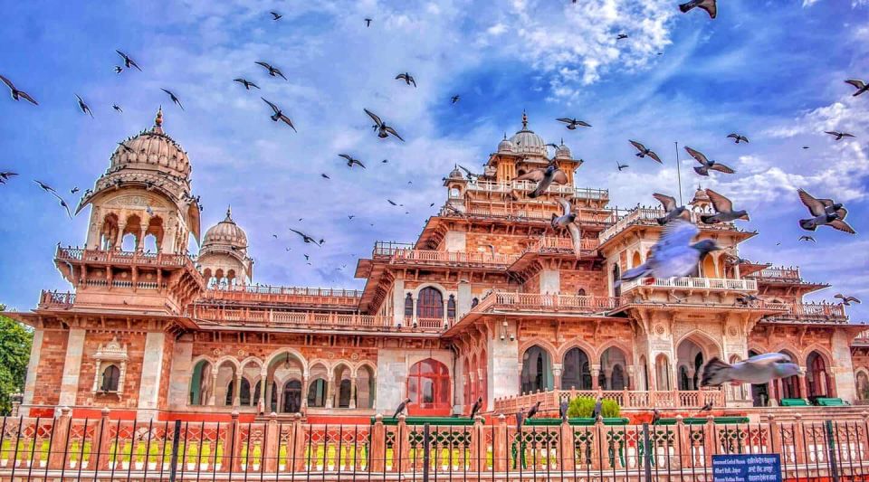 From New Delhi: Jaipur Tour by Fast Train or by Private Car - Hawa Mahal: the Palace of Winds and its 953 windows