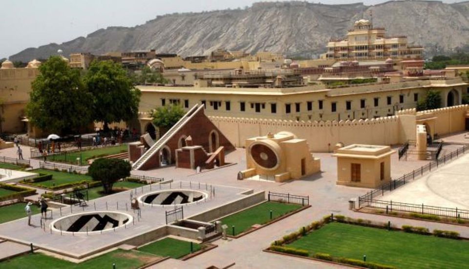 From New Delhi: Private Day Trip to Jaipur Skip-the-Line - Jantar Mantar: ancient science you can actually see working