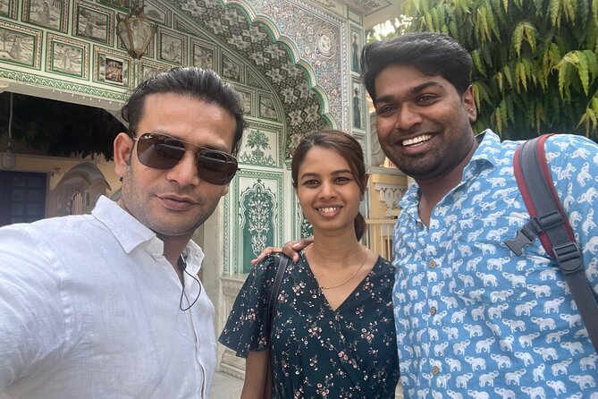 Full-Day Jaipur City Tour with Guide - Amer: the 11 km shift that changes the whole vibe