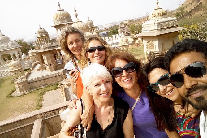 Full-Day Jaipur Sightseeing Tour by Car and Guide - Jal Mahal: a lake-side pause that’s short by design