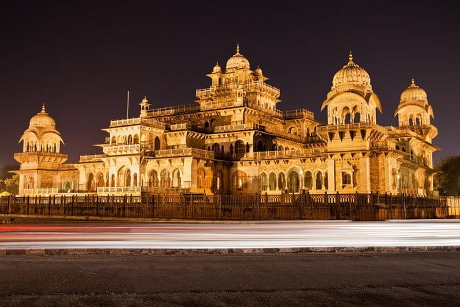 Full day Jaipur sightseeing tour by tuk tuk. - Panna Meena ka Kund: the quirky stop that adds character
