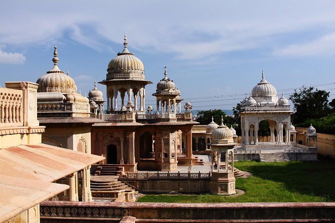Full-Day Private City Tour of Jaipur - Jantar Mantar and the UNESCO astronomy moment