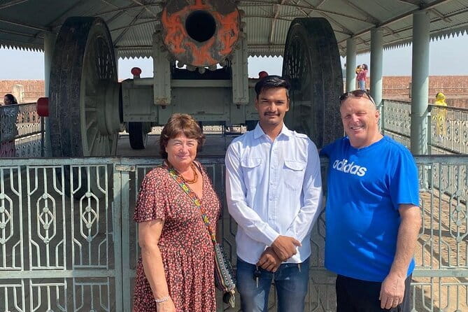 Guided Jaipur City Tour with Sunset - Hawa Mahal: the breeze palace, in about 45 minutes