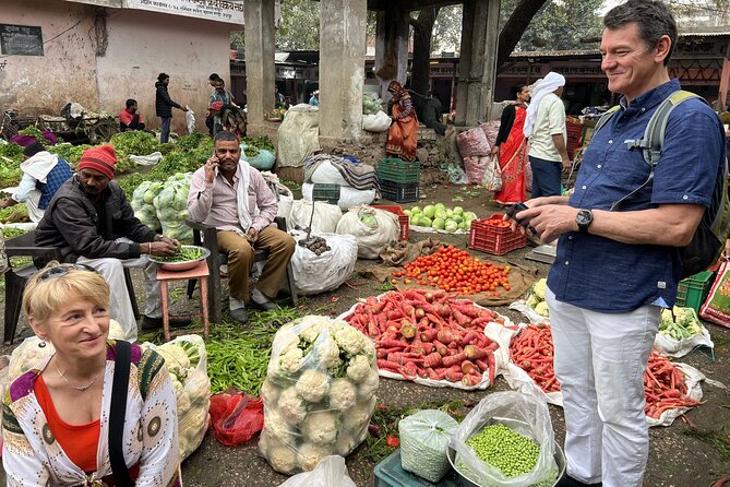 Guided Jaipur Heritage & Food Walk with Shopping - Pandit Kulfi and Jal Mahal: sweet cooling treats, then a royal pause on the lake