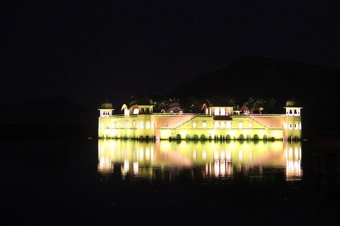 Guided Night Tour of Jaipur With Optional Street Food Tasting - How the Jaipur night tour flows from hotel to hotel