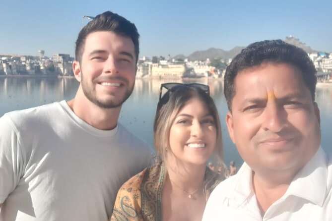 Guided Night Tour of Jaipur With Optional Street Food Tasting - The guide factor: energy, photos, and small wins