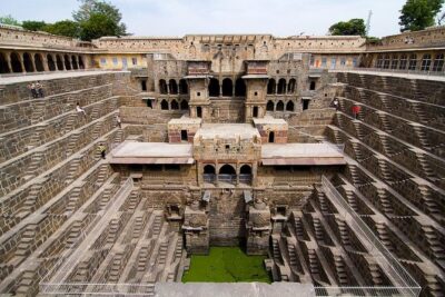 Guided Tour to Haunted Bhangarh & Abhaneri Step Well From Jaipur - Getting picked up in Jaipur and riding out comfortably (the quiet part of the day)