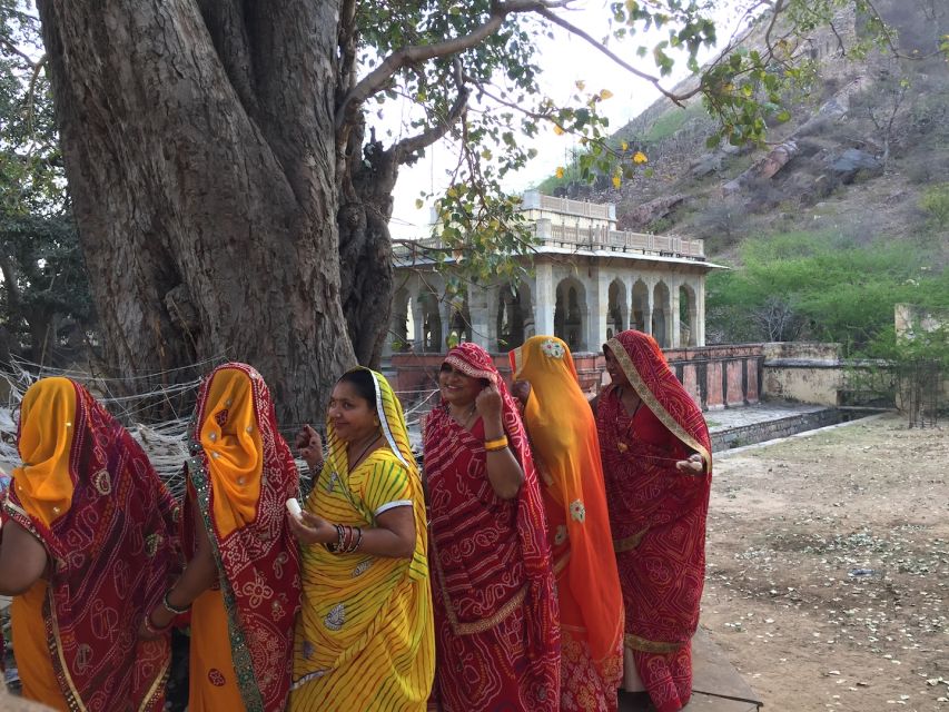 Heritage Walk & Street Food Tasting in Jaipur - Starting at Golcha Cinema: the Pink City, on foot
