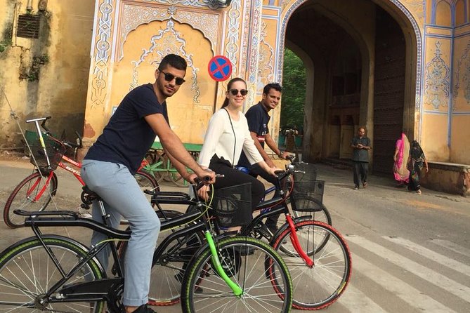 I Bike Inside Jaipur - Pink City market time: the flower and vegetable wholesale stop