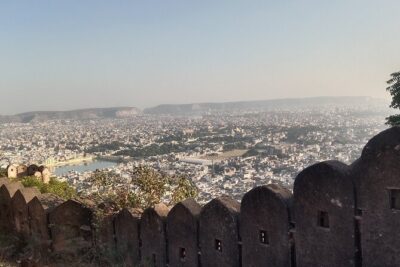 Jaipur 02 Days Private Tour with Vehicle+Professional Chauffeur - Day 2: Jaigarh and Nahargarh Forts, Albert Hall Museum, and Birla Mandir