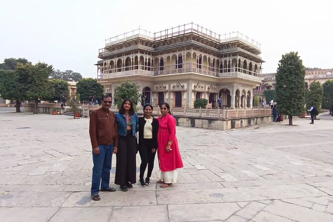 Jaipur 02 Days Private Tour with Vehicle+Professional Chauffeur - Timing Tips That Make the Two Days Feel Less Rushed