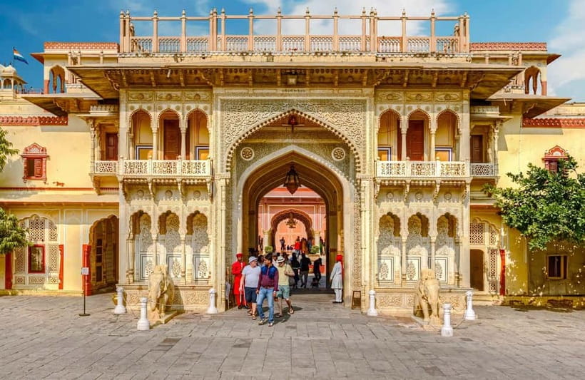 Jaipur: 2-Day City Sightseeing Tour with Cab & Guide - Amber Fort Add-Ons: Panna Meena Stepwell and Jagat Shiromani