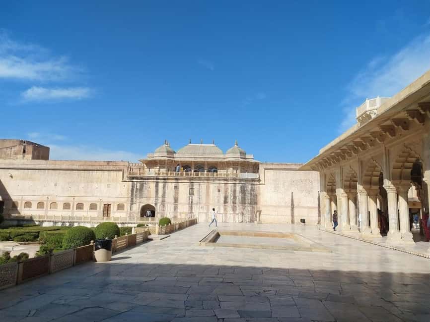 Jaipur: Amber Fort Guided Tour and Entry Ticket - Views Over the Hills and Maota Lake