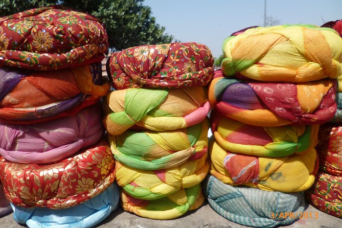 Jaipur Bazaar & Food Walking Tour - Roop Rani Bangles meeting point: the one place you should not be casual about