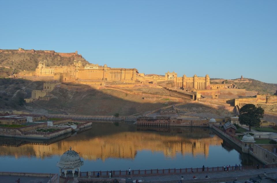 Jaipur : Cultural & History Tour With Private Guide - Jal Mahal and Gaitore: Water Views and Royal Cenotaphs