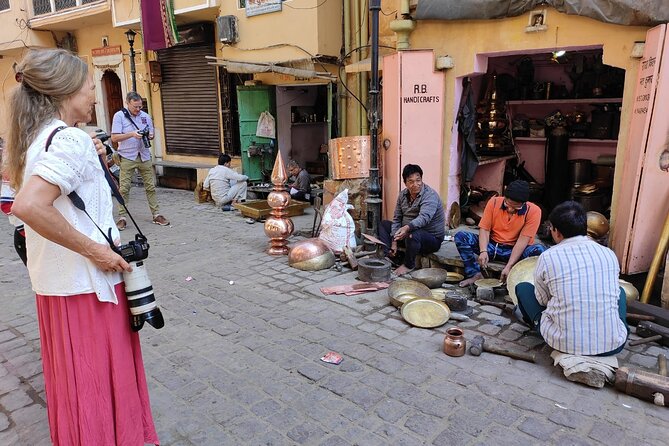 "Jaipur Cultural Walk: Explore life behind the pink walls" - Badi Chaupar: sweet-making from milk to bite-sized proof
