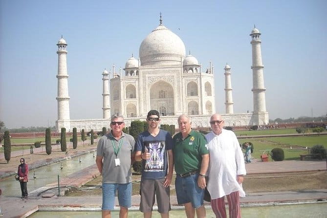 Jaipur Full Day Attractions Tour by AC Car with Local Guide - City Palace: the royal complex that still feels lived-in