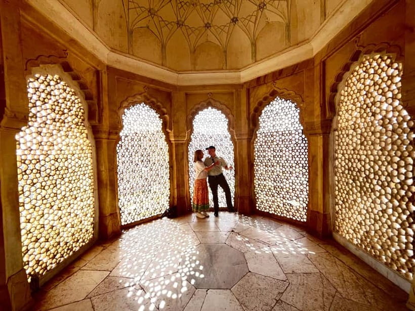 Jaipur: Full-Day City Tour with Car, Guide & Skip-the-Line - Door-to-door pickup and car comfort in Jaipur