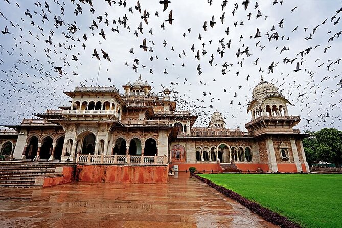 Jaipur Full-Day Heritage Tour with Guide - Royal Gaitor Tumbas: the royal cenotaphs stop that adds contrast