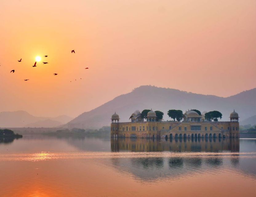 Jaipur: Full Day Sightseeing Tour By Car & Local Tour Guide - Should you book this Jaipur full-day sightseeing tour?