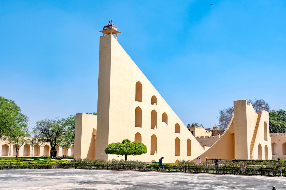 Jaipur: Full-Day Sightseeing Tour with Guide and Lunch - Jantar Mantar Observatory: UNESCO Context That Makes the Giant Instruments Click