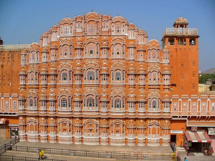Jaipur Half-Day City Tour By E-Rickshaw with Female Driver - Women behind the wheel: why this tour feels different