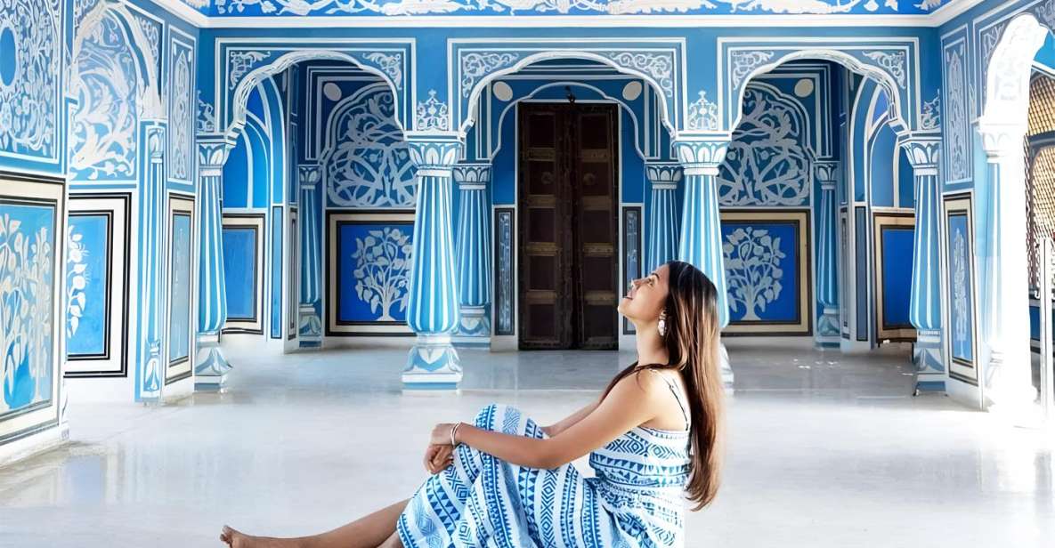 Jaipur: Half-Day Guided Sightseeing Tour with Flower Market - Jal Mahal: a photo stop over Man Sagar Lake