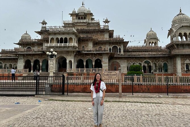 Jaipur Half-Day Heritage Tour by Women-Driven E-Rickshaw - Albert Hall Museum finale: where the day’s details get tied together