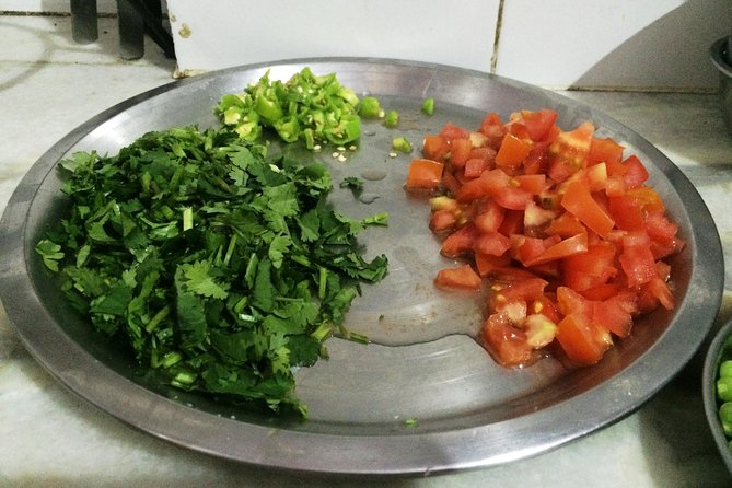 Jaipur Market Tour & Vegetarian Rajasthani Home Cooking Class - Shalini’s Home Kitchen: Where the Lesson Becomes a Family Meal