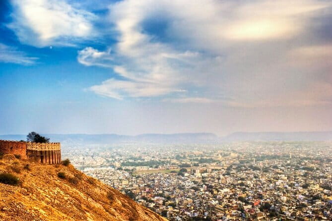 Jaipur Nahargarh Fort Sunrise or Sunset Tour with Flower Market - Jal Mahal: the quickest photo you’ll keep