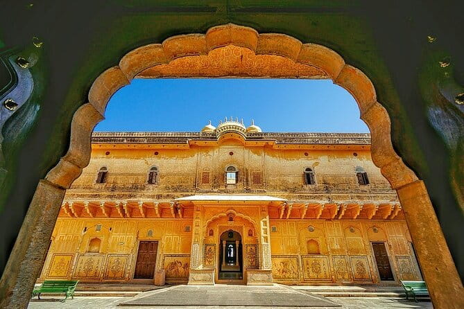 Jaipur Nahargarh Fort Sunrise or Sunset Tour with Flower Market - Pink City stroll: old streets, small markets, and quick orientation