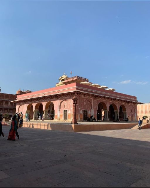 Jaipur: Private City Tour with Car, Guide, Tickets & Lunch - The guide and driver quality is the real differentiator