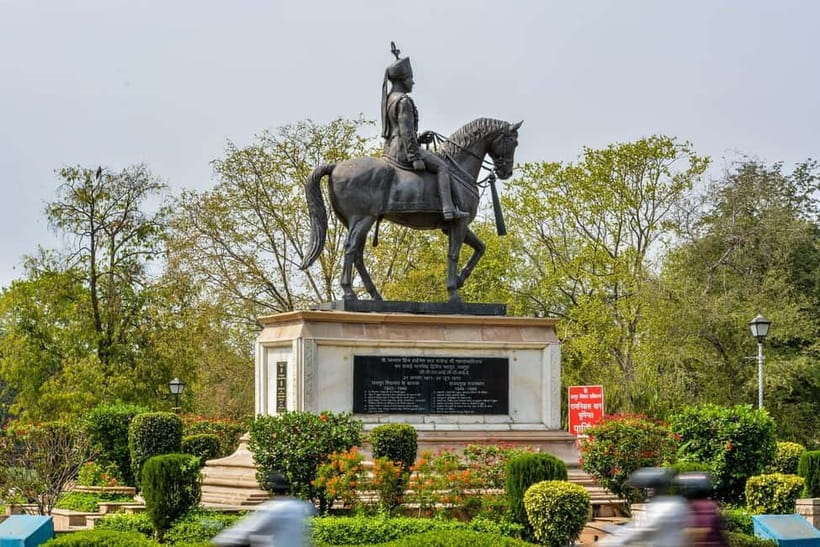Jaipur: Private City Tour with Car, Guide, Tickets & Lunch - A private Jaipur day that feels planned, not packaged