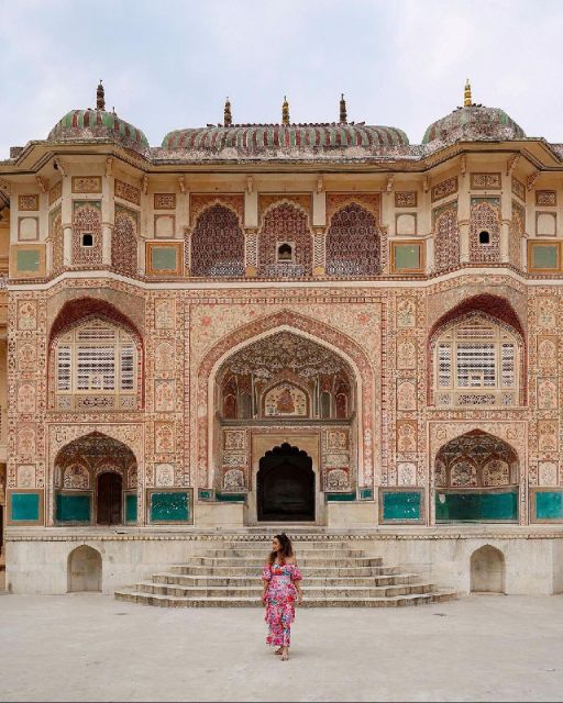 Jaipur: Private City Tour with Car, Guide, Tickets & Lunch - City Palace: where Mughal-meets-Rajasthani details show up fast