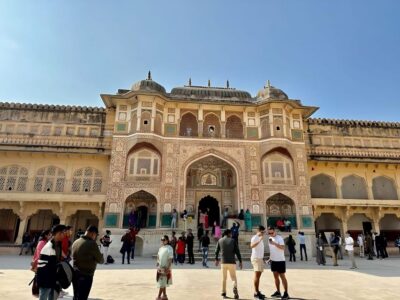 Jaipur Private City Tour with Hotel Pick-Up & Drop 4 - 8 Hrs - Amber Fort: the hilltop stop that earns the camera time